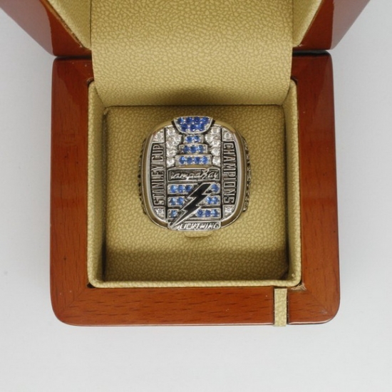 2004 NHL Championship Rings Tampa Bay Lightning Stanley Cup Ring 2004 NHL Championship Rings Tampa Bay Lightning Stanley Cup Ring